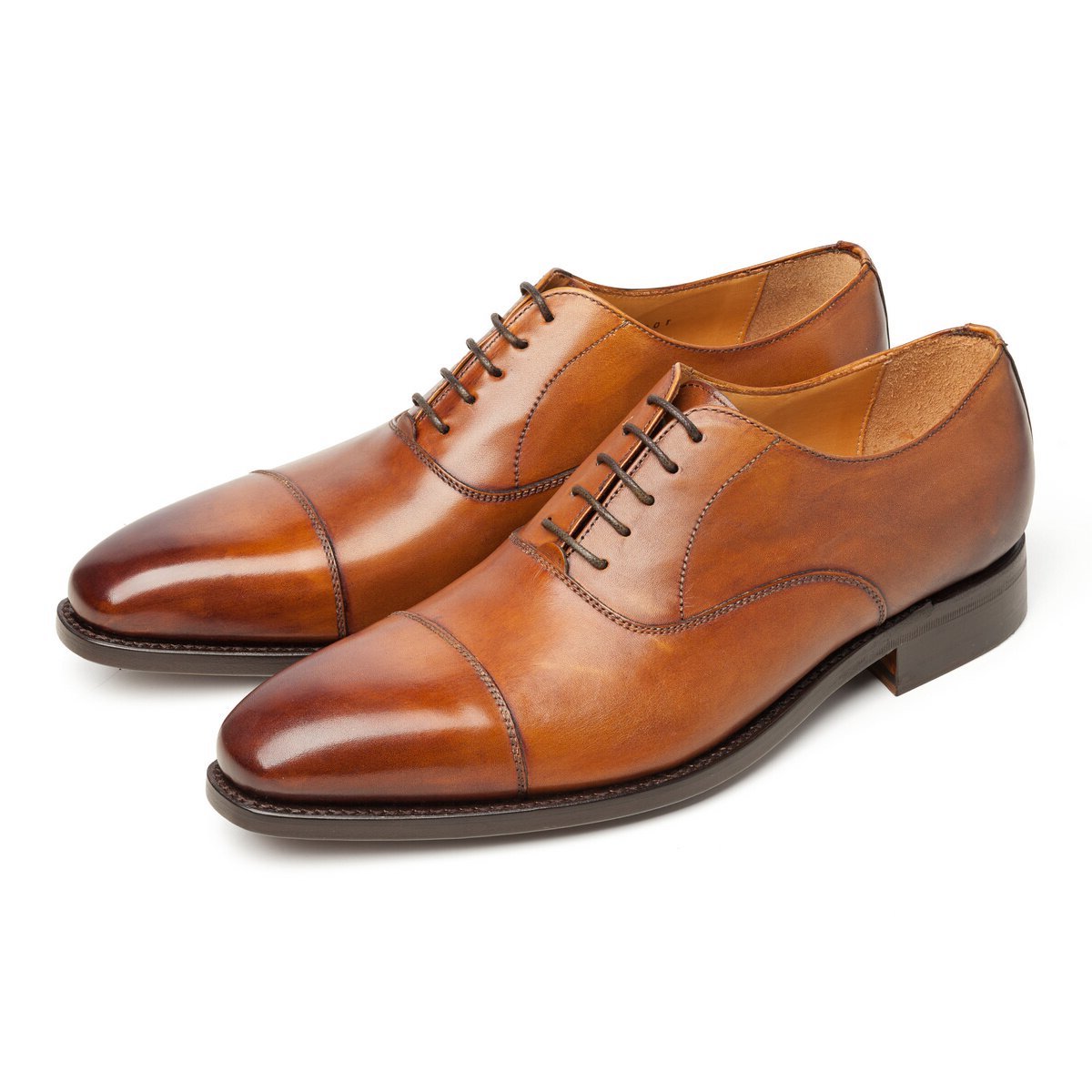Туфли мужские светлые. Berwick 3010. Оксфорды (Oxford Shoes) обувь 2021. Berwick Броги 322. Испанская обувь Berwick.